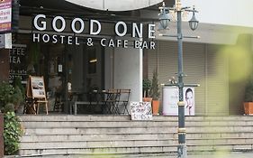 Good One Poshtel & Cafe Bar